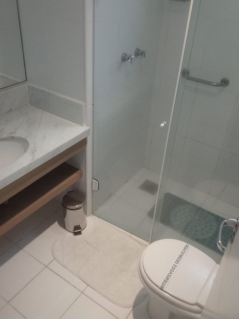 MELHOR LOCALIZAÇÃO NA BARRA DA TIJUCA- Apartamento com Ar, w